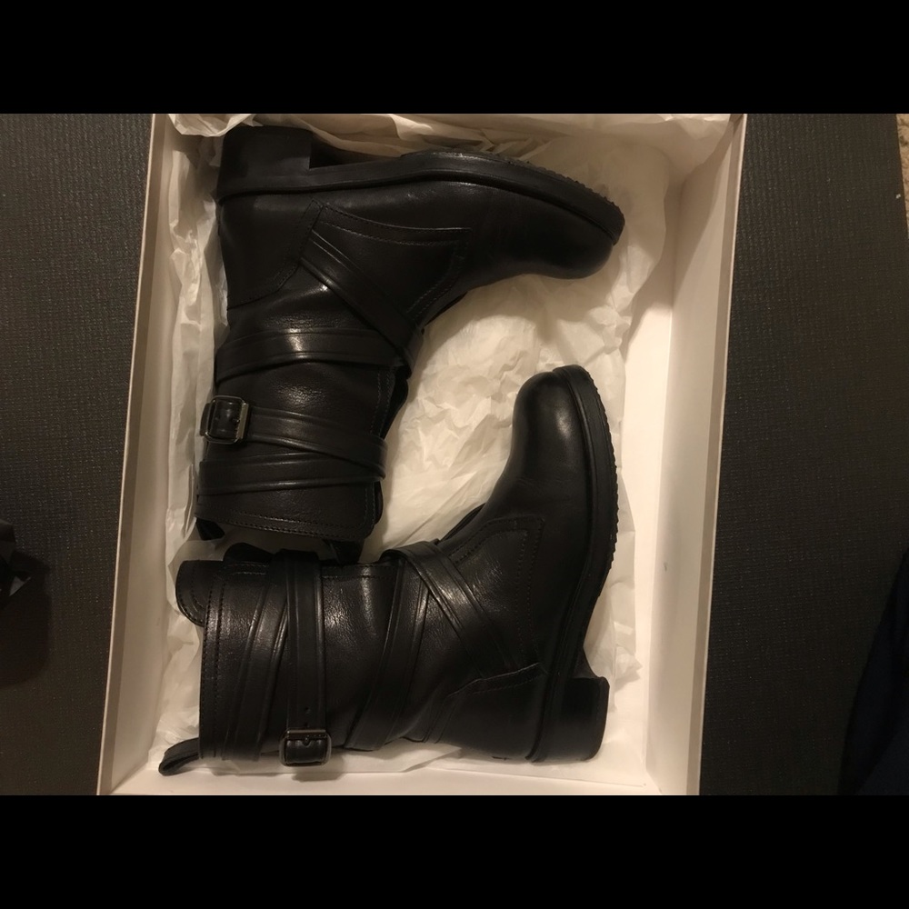 jimmy choo boots. Size 6